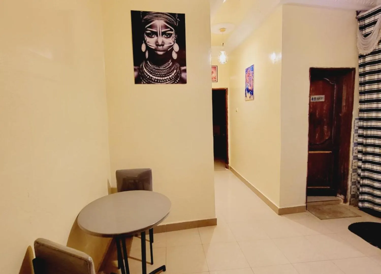Studio Meuble Tres Accessible Avec Tout Les Commodites Au Environs Dakar