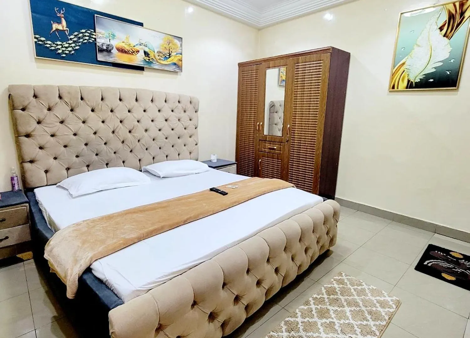 Studio Meuble Tres Accessible Avec Tout Les Commodites Au Environs Dakar