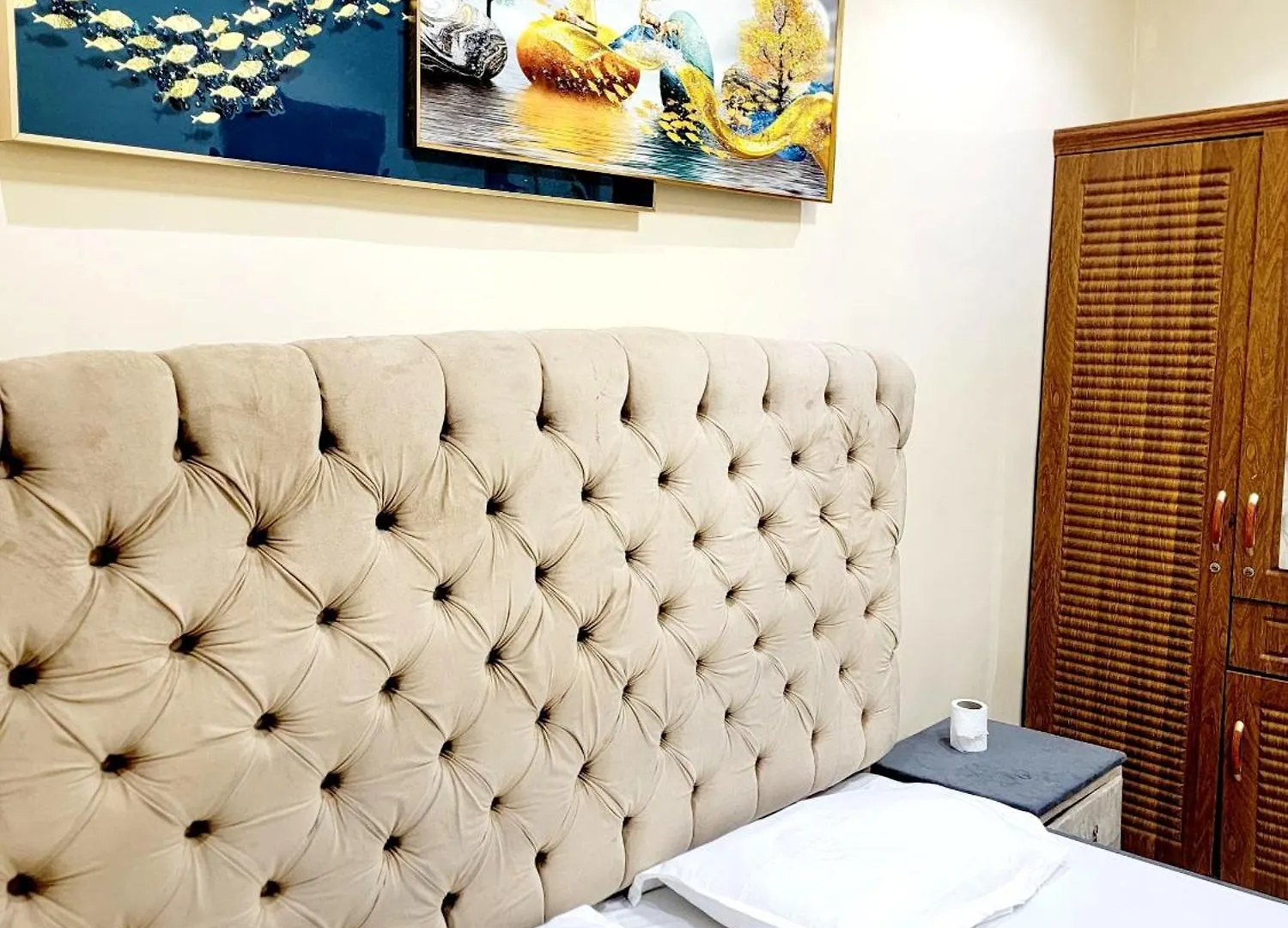 Studio Meuble Tres Accessible Avec Tout Les Commodites Au Environs contacts